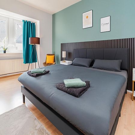 Smart Home - Essen - Perfect For 5 Guests! Central - Balcony - Netflix - Free Parking Zone ภายนอก รูปภาพ